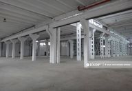 7.200 €, Spațiu industrial