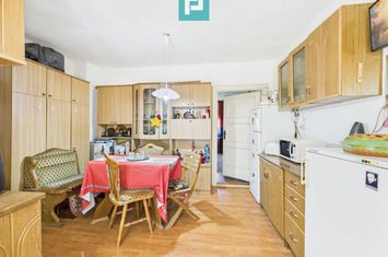 Casa de caramida cu 3 camere zona uta anunturi imobiliare Arad