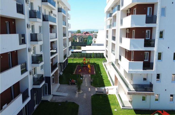 Apartament 3 camere de vanzare VEST - Vrancea anunturi imobiliare Vrancea