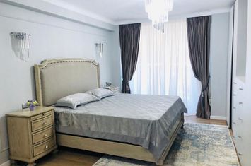 Apartament 4 camere de vanzare HERASTRAU (SOSEAUA NORDULUI) - Bucuresti anunturi imobiliare Bucuresti