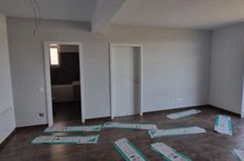 Apartament 2 camere de vanzare FLORESTI - Cluj anunturi imobiliare Cluj