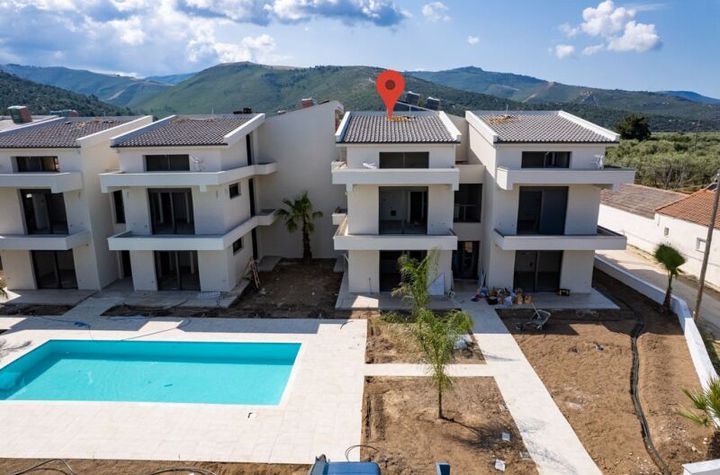 Apartament 2 camere, 55,45 mp, 130 metri de plajă anunturi imobiliare Grecia