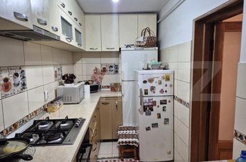 Apartament 3 camere de vanzare SUCEAVA - Suceava anunturi imobiliare Suceava