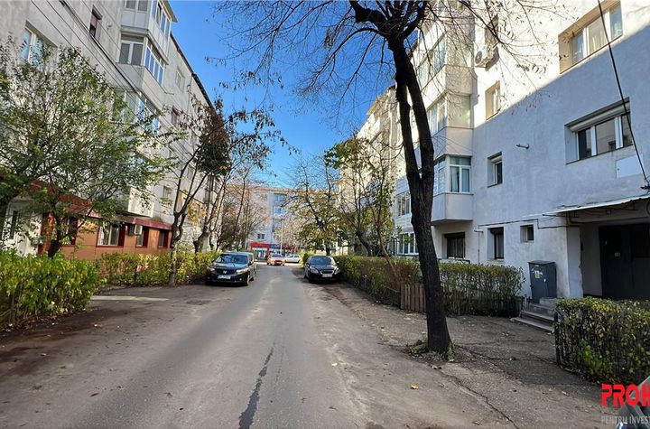 Apartament 3 camere de vanzare CENTRAL - Bacau anunturi imobiliare Bacau