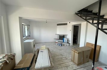 Apartament 4 camere de vanzare BRAILEI - Vrancea anunturi imobiliare Vrancea