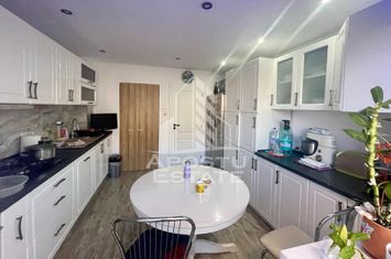 Apartament 3 camere -  zona Uta anunturi imobiliare Arad