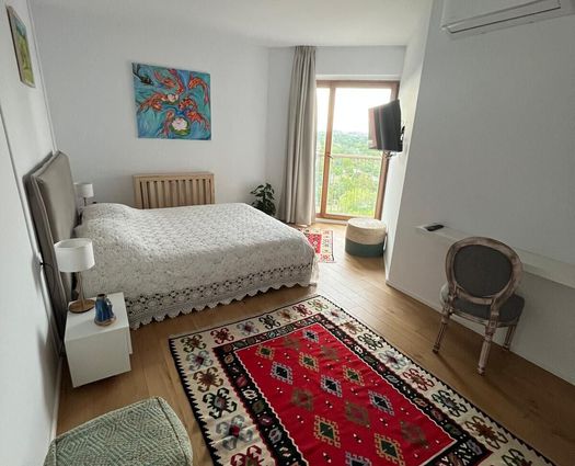 Apartament 3 camere P-ta Presei, 92 mp