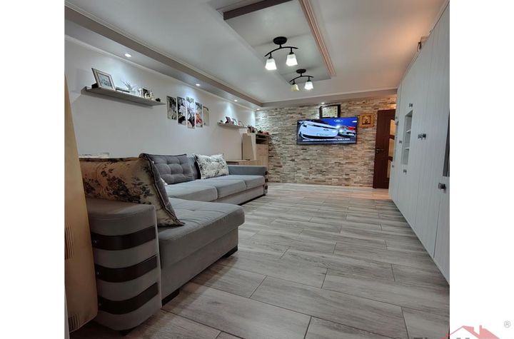 Apartament 2 camere de vanzare CENTRAL - Vrancea anunturi imobiliare Vrancea