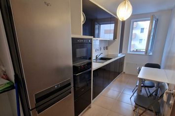 Apartament 2 camere de inchiriat TRACTORU - Brasov anunturi imobiliare Brasov