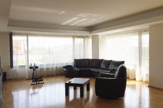Apartament 4 camere de închiriat Bucuresti - Primaverii