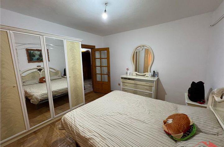 Apartament 2 camere de vanzare ULTRACENTRAL - Vrancea anunturi imobiliare Vrancea