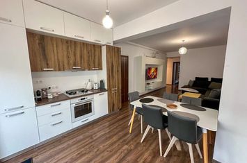 Apartament 3 camere de vanzare GHIMBAV - Brasov anunturi imobiliare Brasov