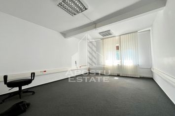 Casa cu 5 camere, 2 bai, pretabila pentru birouri. Girocului anunturi imobiliare Timis