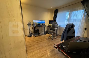 Apartament 3 camere de vanzare FLORESTI - Cluj anunturi imobiliare Cluj