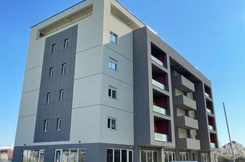 Apartament 3 camere de vanzare ARADULUI  - Timis anunturi imobiliare Timis