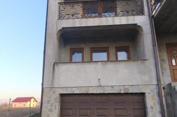 Vilă - 8 camere de vanzare MARGINEA - Suceava anunturi imobiliare Suceava
