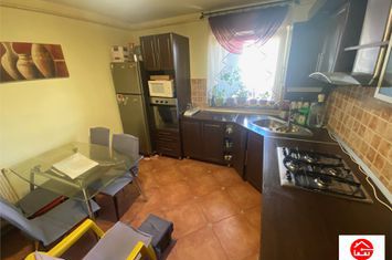 Apartament 4 camere de vanzare TUDOR - Mures anunturi imobiliare Mures