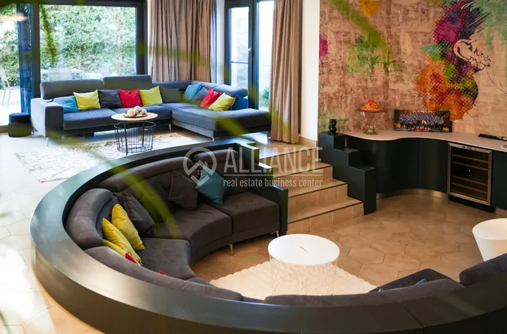 Casă - 6 camere de vanzare PALAZU MARE - Constanta anunturi imobiliare Constanta