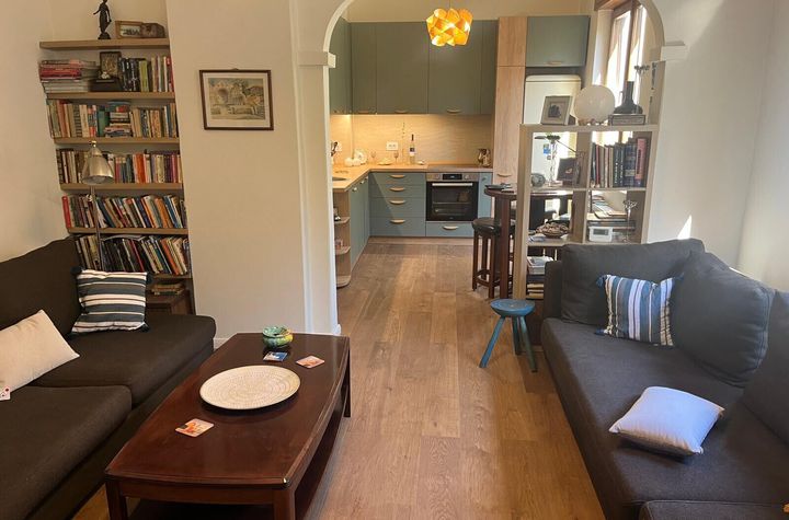 Foisorul de Foc, Cartierul Evreiesc, vanzare apartament 3 camere+ dependinte, etaj 1 in vila, anunturi imobiliare Bucuresti
