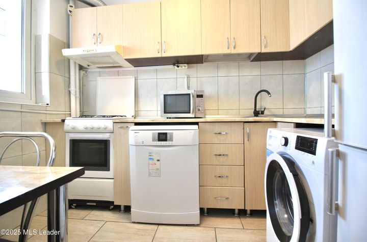 ION MIHALACHE-PIATA CHIBRIT, METROU, BLOC REABILITAT, LIBER! anunturi imobiliare Bucuresti