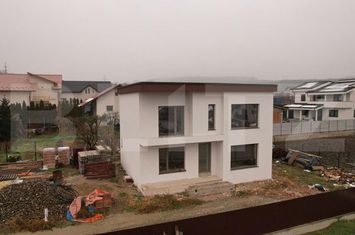 Casă - 3 camere de vanzare SUCEAVA - Suceava anunturi imobiliare Suceava