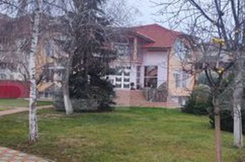 Casă - 7 camere de vanzare NUFARUL - Bihor anunturi imobiliare Bihor