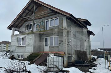 Casă - 9 camere de vanzare AMPOI 3 - Alba anunturi imobiliare Alba