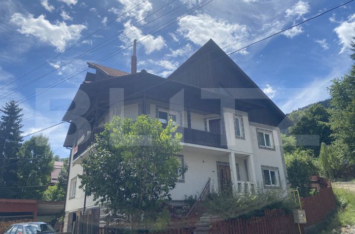 Casă - 7 camere de vanzare SUCEAVA - Suceava anunturi imobiliare Suceava