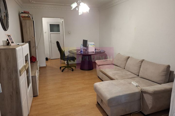 Vanzare apartament de 3 camere in zona Titan, Parcul IOR anunturi imobiliare Bucuresti