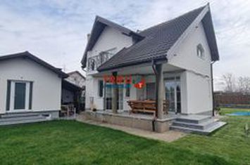 Casă - 4 camere de vanzare CENTRAL - Alba anunturi imobiliare Alba