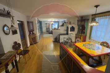 Reședință cu farmec aparte în inima Cisnădioarei anunturi imobiliare Sibiu