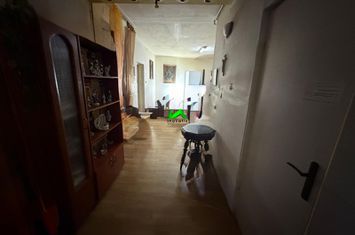 Casă - 3 camere de vanzare TEREZIAN - Sibiu anunturi imobiliare Sibiu