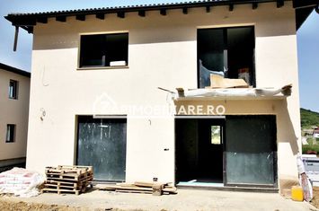 Casa D-P-E 240 mp, teren 800 mp,comosion ZERO! anunturi imobiliare Mures