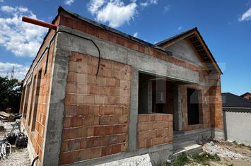 Casă - 4 camere de vanzare CETATE - Alba anunturi imobiliare Alba