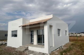 Casă - 3 camere de vanzare CRAIOVA - Dolj anunturi imobiliare Dolj