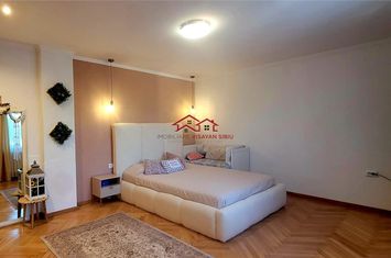 Apartament 3 camere de vanzare CENTRAL - Sibiu anunturi imobiliare Sibiu