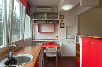 Apartament 3 camere de vanzare PLOPILOR - Cluj anunturi imobiliare Cluj