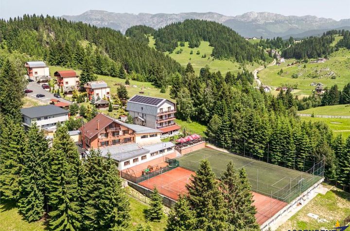 Apartament 42 camere de vanzare FUNDATA - Brasov anunturi imobiliare Brasov