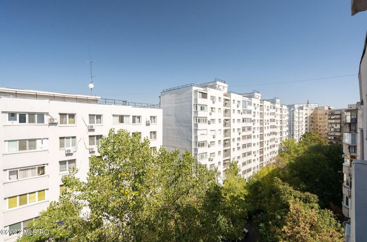 Apartament 2 camere de vanzare P-TA ALBA IULIA - Bucuresti anunturi imobiliare Bucuresti