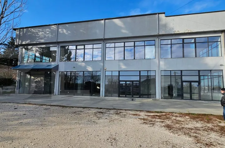 Spațiu comercial de inchiriat TARGOVISTE - Dambovita anunturi imobiliare Dambovita