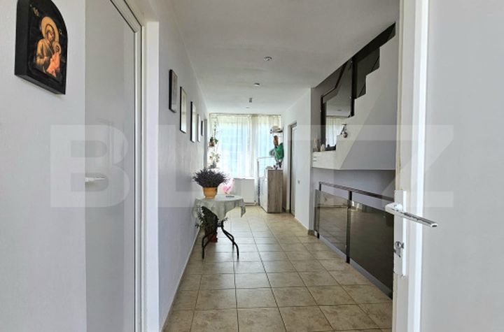 Vilă - 3 camere de vanzare RONAT - Timis anunturi imobiliare Timis