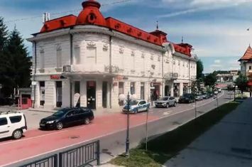 Cladire a perioadei regale in plin centrul orasului Curtea de Arges anunturi imobiliare Arges