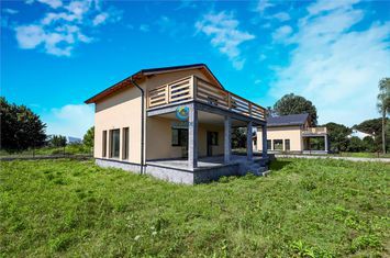 Vilă - 4 camere de vanzare HALCHIU - Brasov anunturi imobiliare Brasov