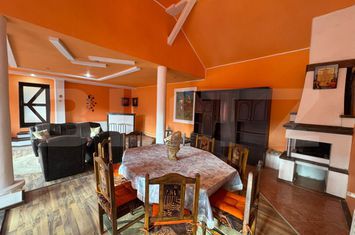 Casă - 4 camere de vanzare ORASTIE - Hunedoara anunturi imobiliare Hunedoara