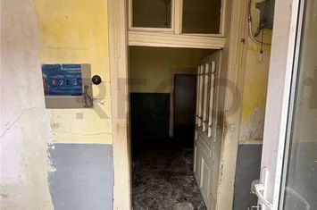 Casă - 2 camere de vanzare CENTRAL - Bihor anunturi imobiliare Bihor