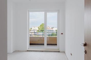 Apartament 3 camere de vanzare P-TA ALBA IULIA - Bucuresti anunturi imobiliare Bucuresti