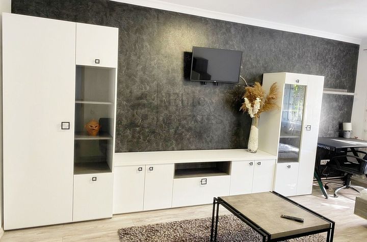Apartament spatios cu 3 camere de inchiriat | Cartierul Rogerius anunturi imobiliare Bihor