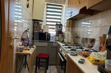 Apartament 3 camere de vanzare VLAHUTA - Brasov anunturi imobiliare Brasov