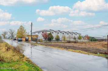 Mihailesti - Country Club, teren intravilan 5976 mp, utilitati! anunturi imobiliare Giurgiu