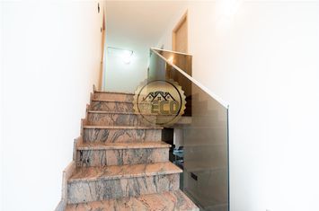 Casă - 4 camere de vanzare DEALURI ORADEA - Bihor anunturi imobiliare Bihor